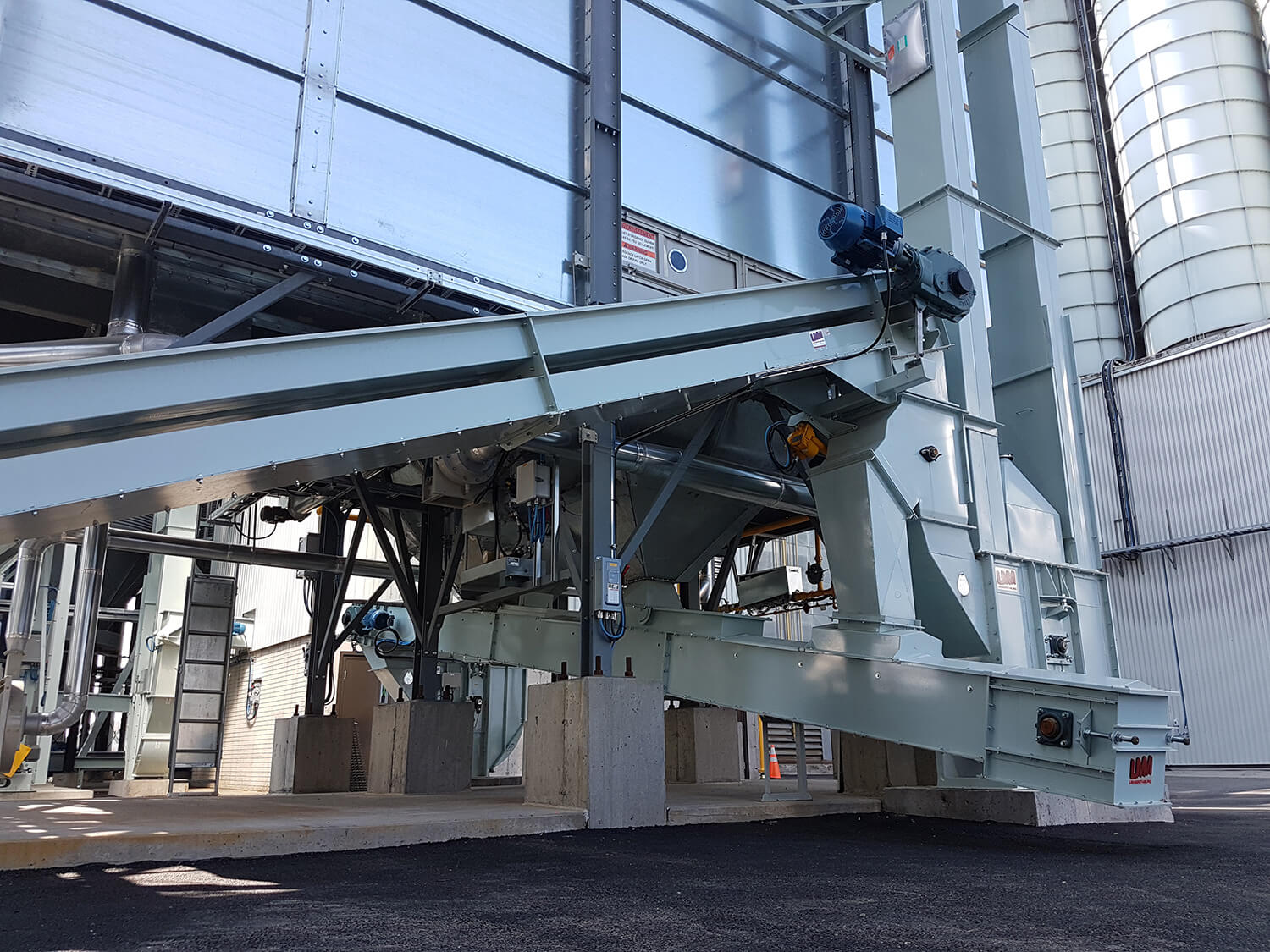 Milpro Flat Bottom Conveyors - Bulk and Grain Conveyor - LMM